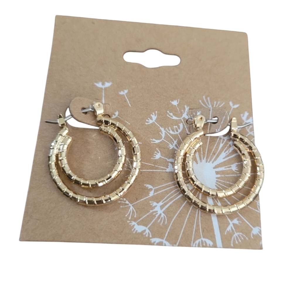 Cracker Barrel‎ Gold Double Hoop Earrings NWT